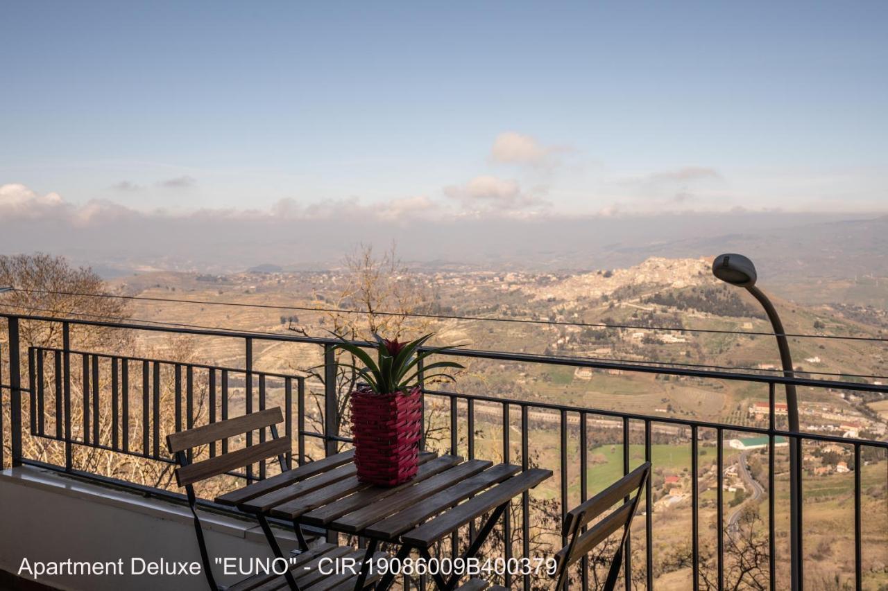 Rocca Di Cerere "Rocca Da Zeru" Apartments エンナ エクステリア 写真