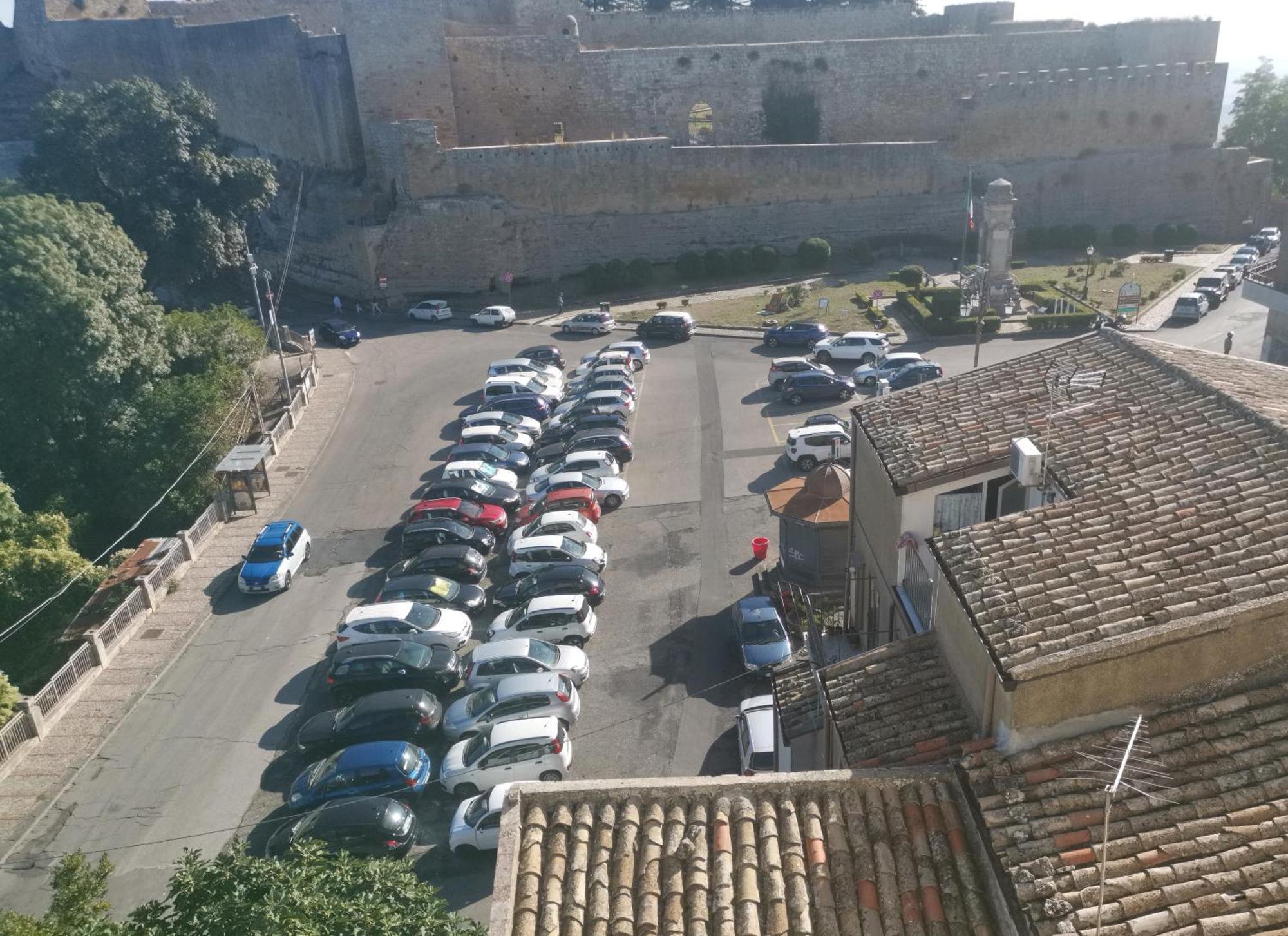 Rocca Di Cerere "Rocca Da Zeru" Apartments エンナ エクステリア 写真